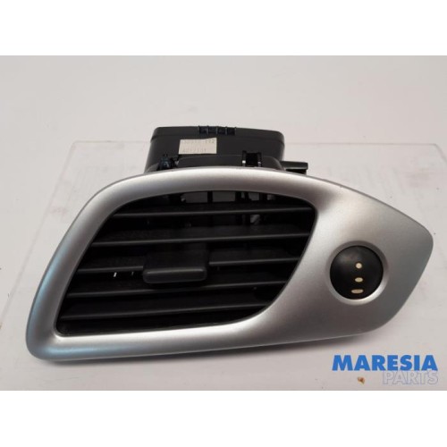Renault - Scenic - Dashboard vent