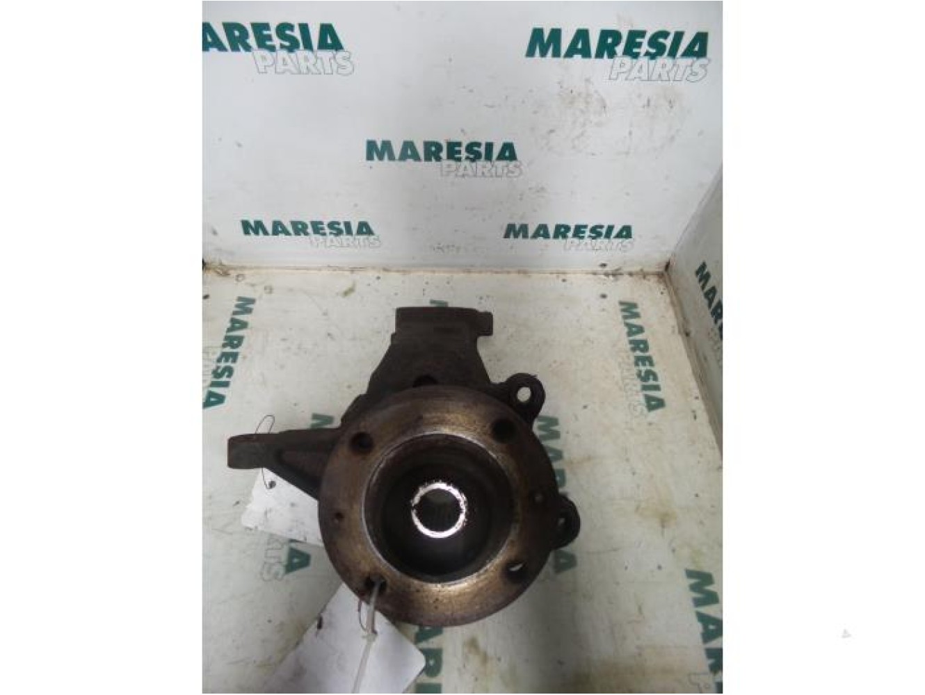 Peugeot - 206 - Fusee rechts-voor