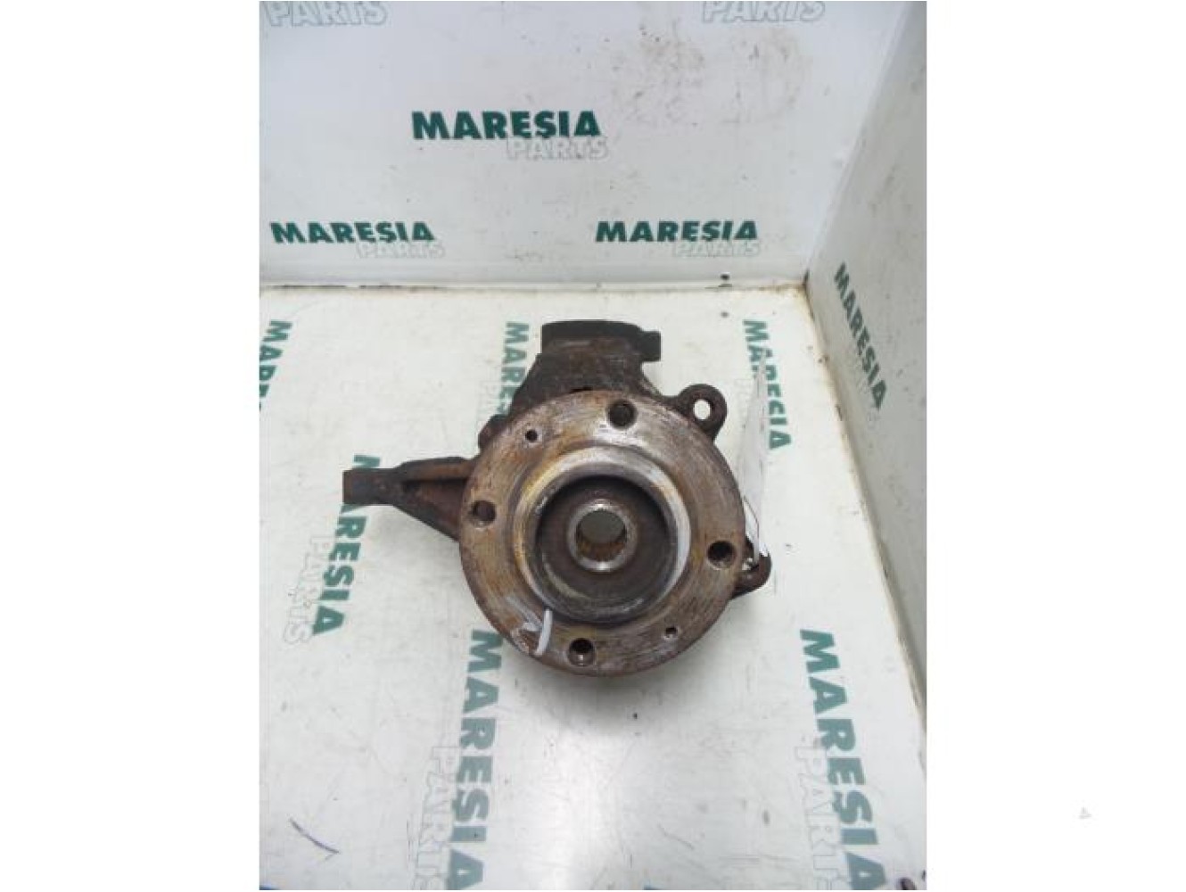 Peugeot - 206 - Knuckle, front right