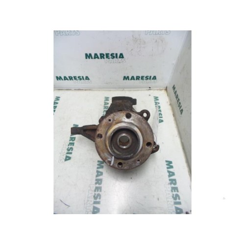 Peugeot - 206 - Knuckle, front right