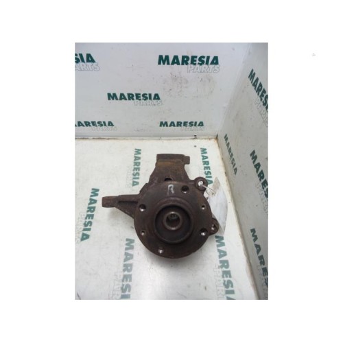 Peugeot - 206 - Knuckle, front right