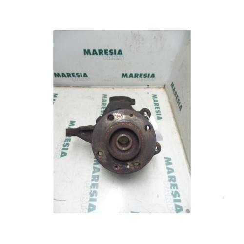 Peugeot - 206 - Knuckle, front right