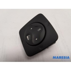 Renault - Scenic - On-board computer controller