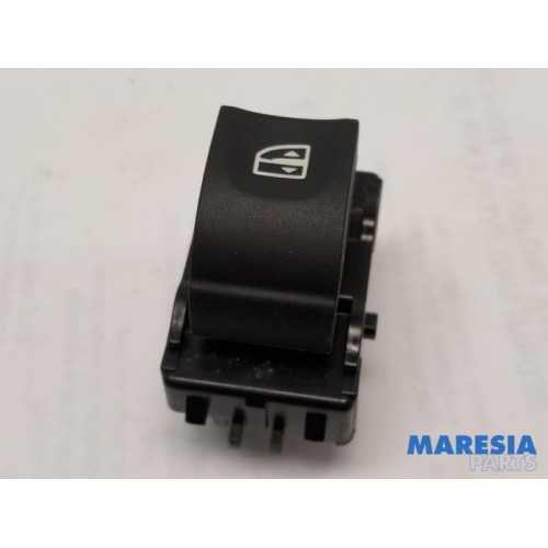 Renault - Scenic - Electric window switch