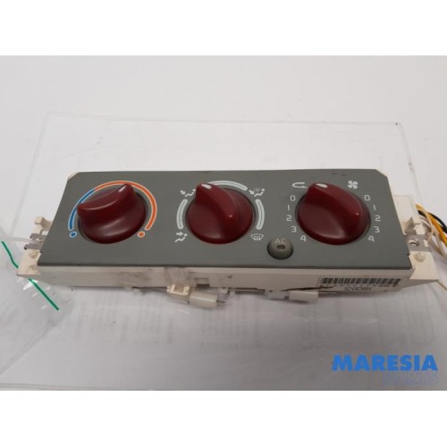 Renault - Twingo - Heater control panel