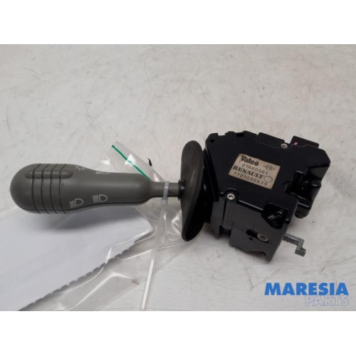 Renault - Twingo - Indicator switch