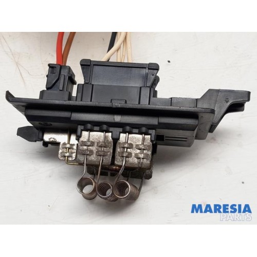Renault - Twingo - Heater resistor