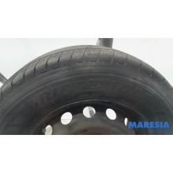 Renault - Master - Krikset + reservewiel