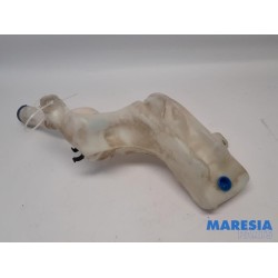 Peugeot - 307 - Front windscreen washer reservoir