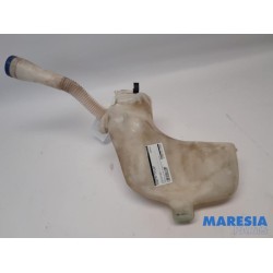 Peugeot - 307 - Front windscreen washer reservoir