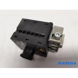Renault - Scenic - Engine management computer