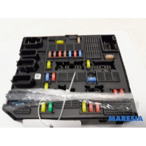 Renault - Scenic - Fuse box