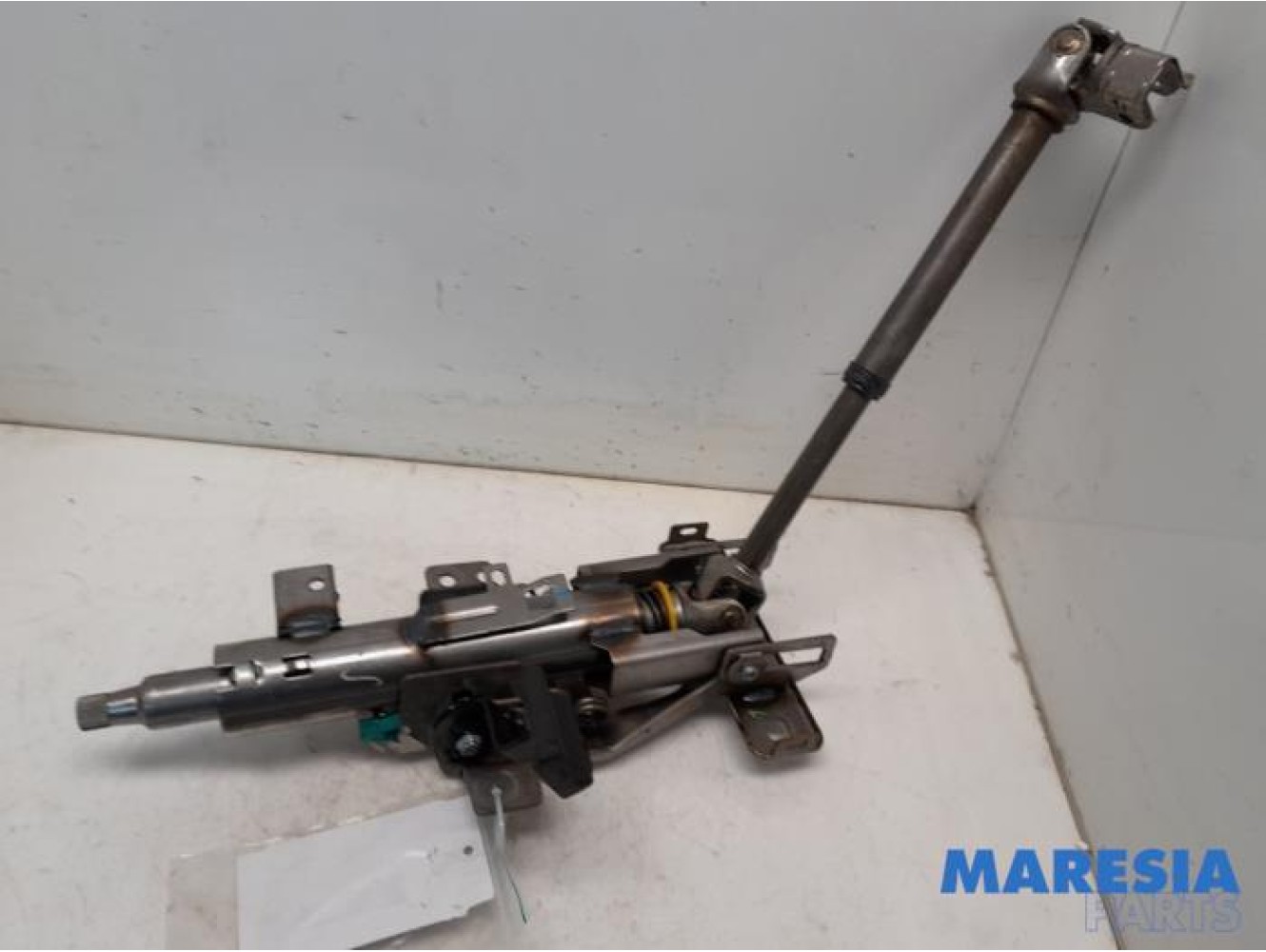 Peugeot - 307 - Steering column housing