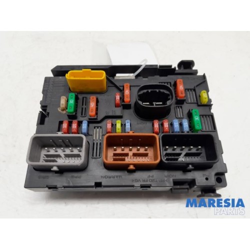Citroen - C4 Grand Picasso - Fuse box