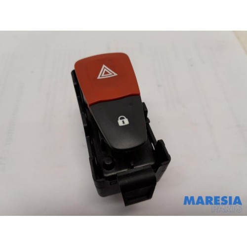 Renault - Scenic - Panic lighting switch
