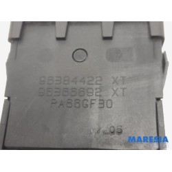 Citroen - C4 Grand Picasso - AIH headlight switch