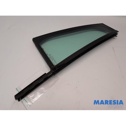 Citroen - C4 Grand Picasso - Rear quarter light, left right