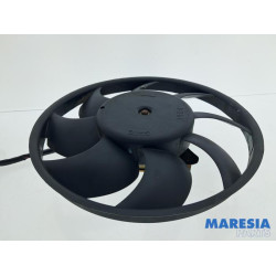 Fiat - Strada - Fan motor