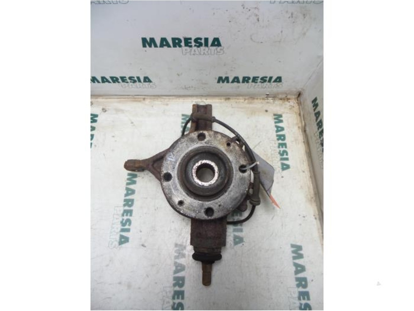 Peugeot - 307 - Knuckle, front right