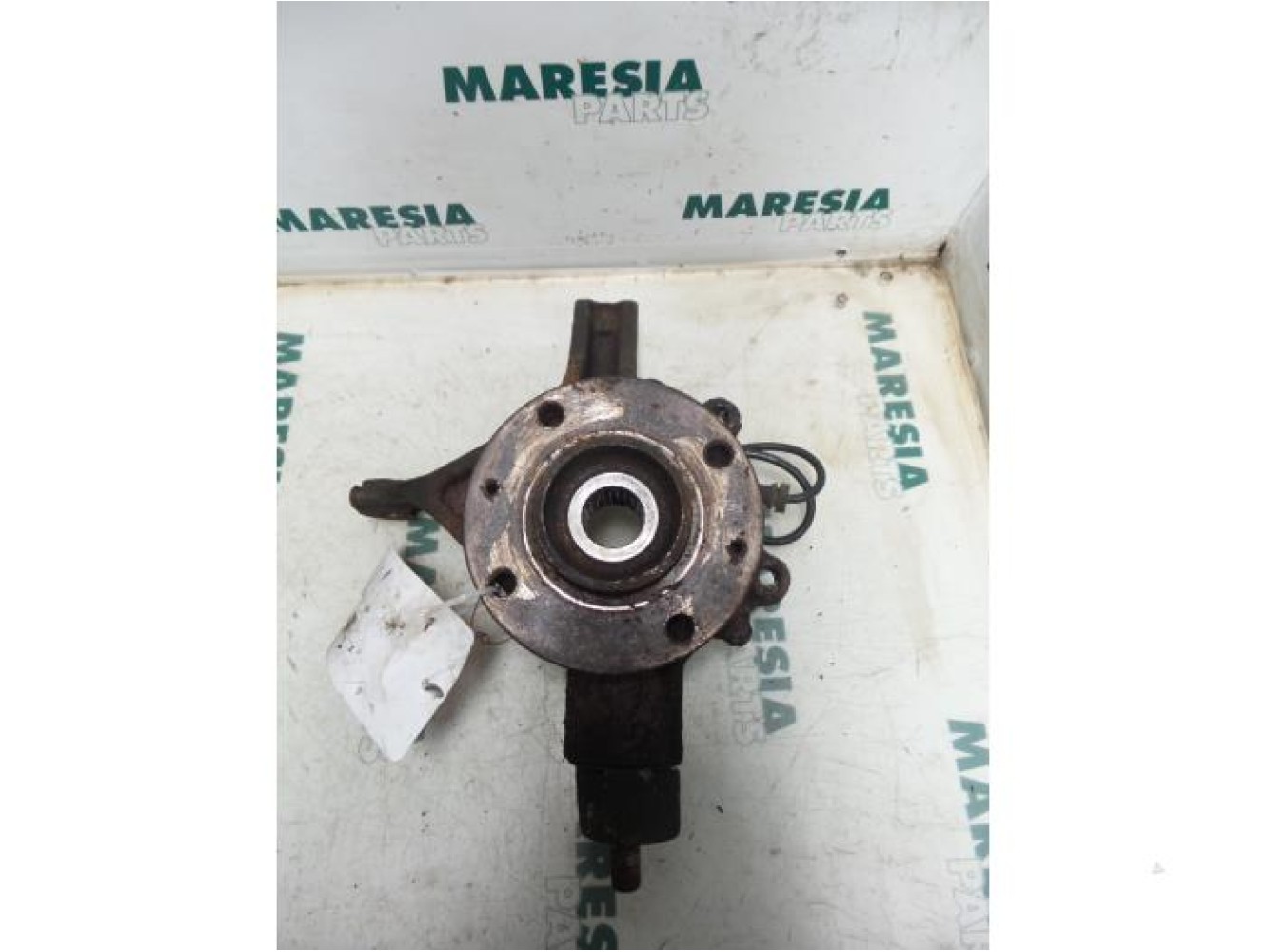 Peugeot - 307 - Knuckle, front right