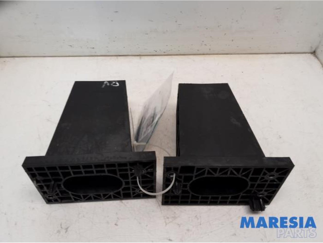 Citroen - C4 Grand Picasso - Front bumper frame