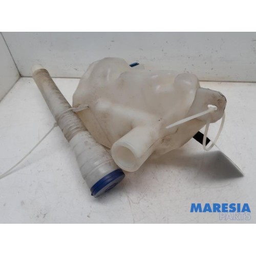 Citroen - C4 Grand Picasso - Front windscreen washer reservoir