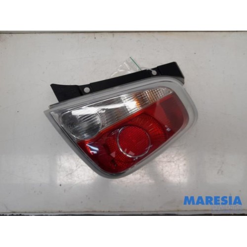 Fiat - 500 - Taillight, right