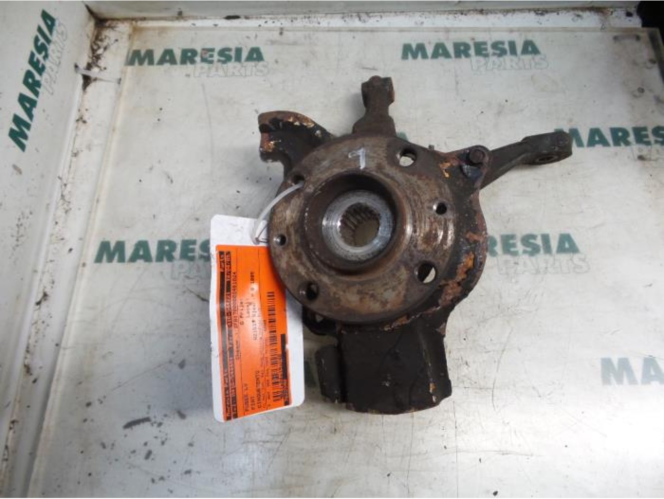 Fiat - Cinquecento - Knuckle, front left