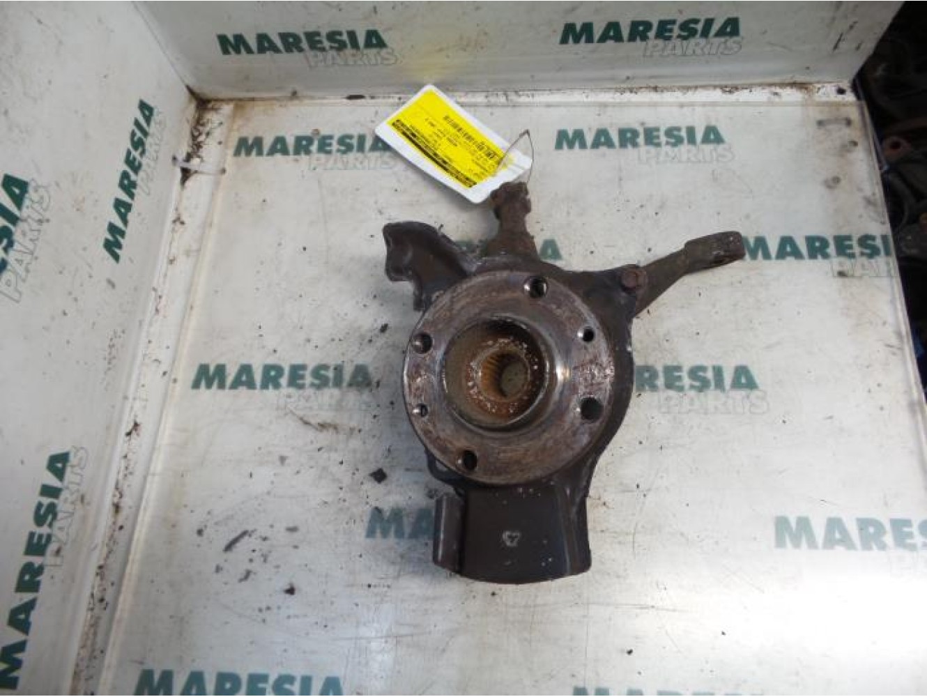 Fiat - Cinquecento - Knuckle, front left