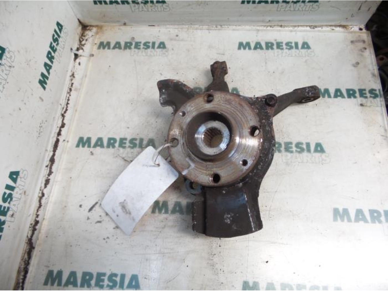 Fiat - Cinquecento - Knuckle, front left