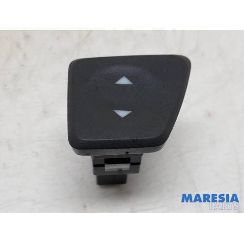 Fiat - 500 - Electric window switch