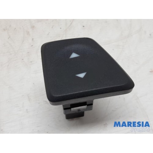 Fiat - 500 - Electric window switch
