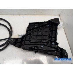 Citroen - C4 Grand Picasso - Parking brake mechanism