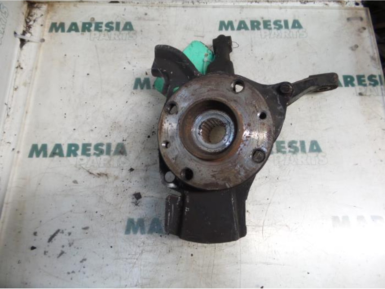 Fiat - Cinquecento - Knuckle, front left