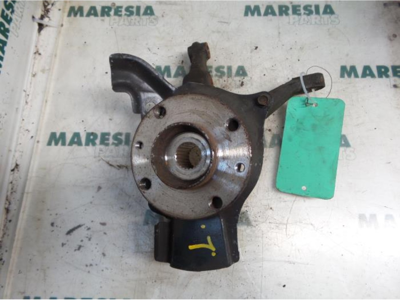 Fiat - Cinquecento - Knuckle, front left
