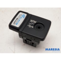 Fiat - 500 - AUX/USB aansluiting