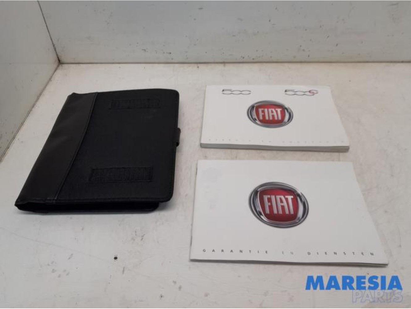 Fiat - 500 - Instruction Booklet