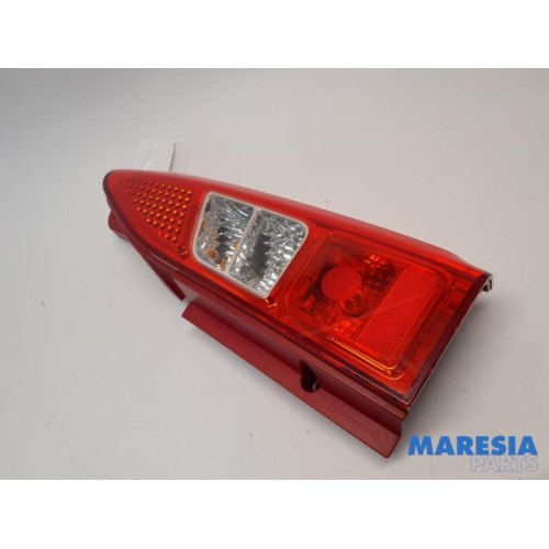 Peugeot - Partner - Taillight, right