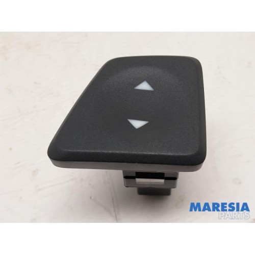 Fiat - 500 - Electric window switch