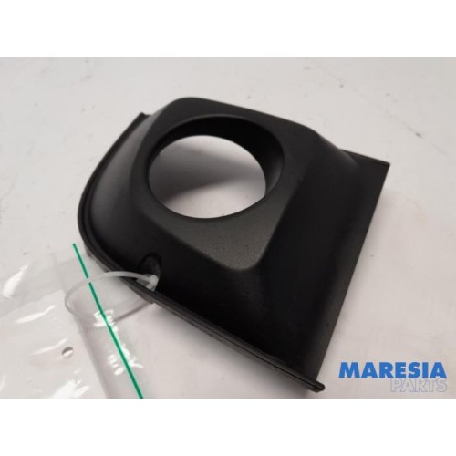 Fiat - 500 - Fog light cover plate, right