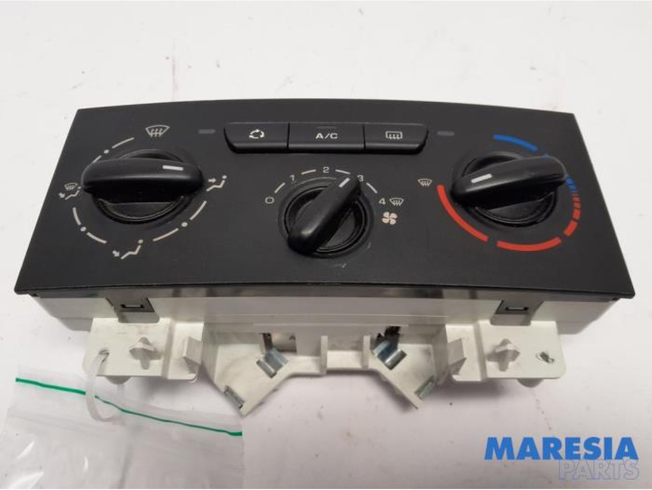 Peugeot - Partner - Panneau de commandes chauffage