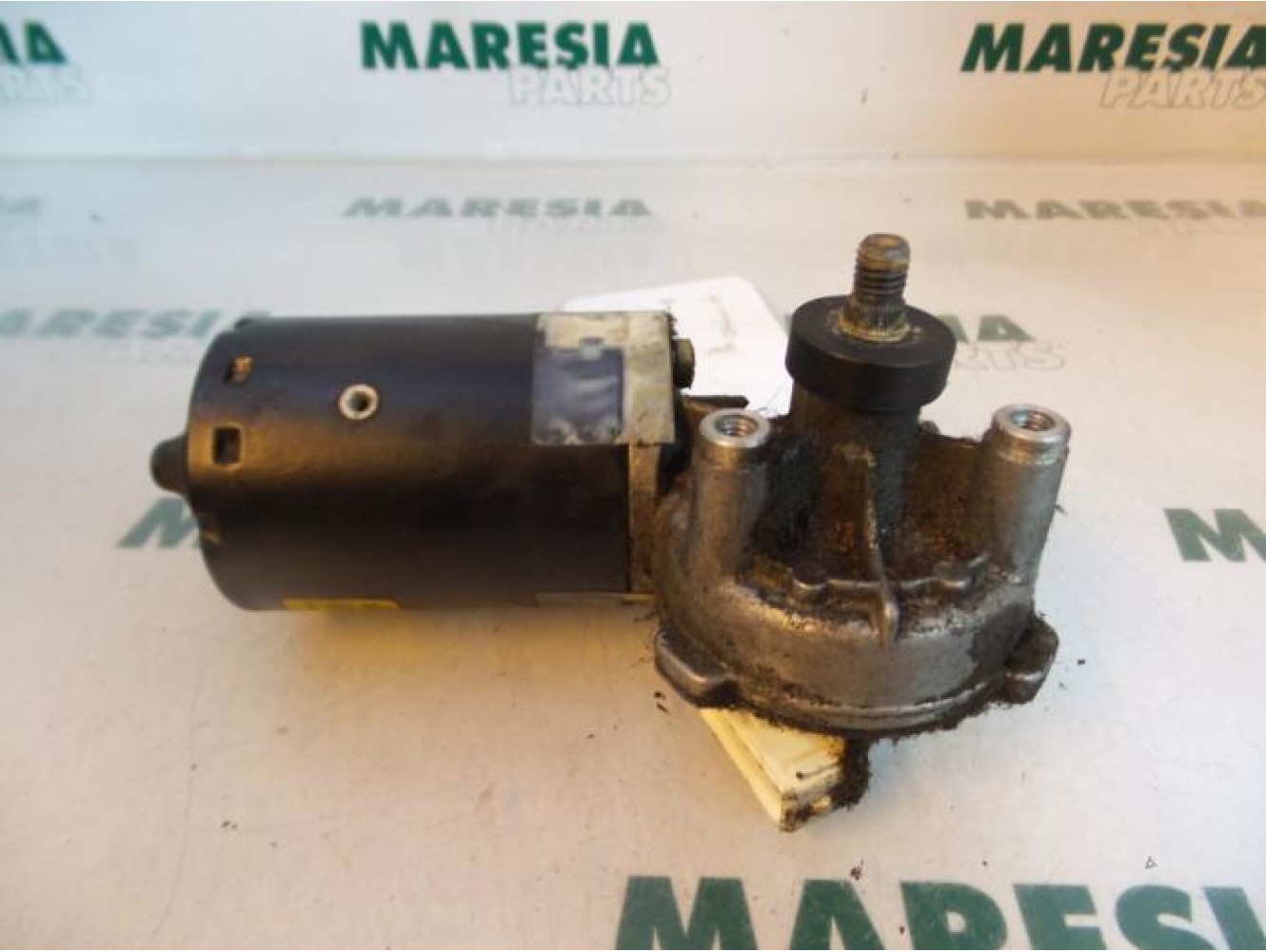 Peugeot - Partner - Front wiper motor