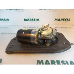 Peugeot - Partner - Front wiper motor