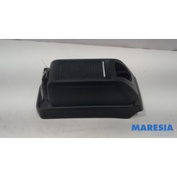 Peugeot - Partner - Mittelkonsole