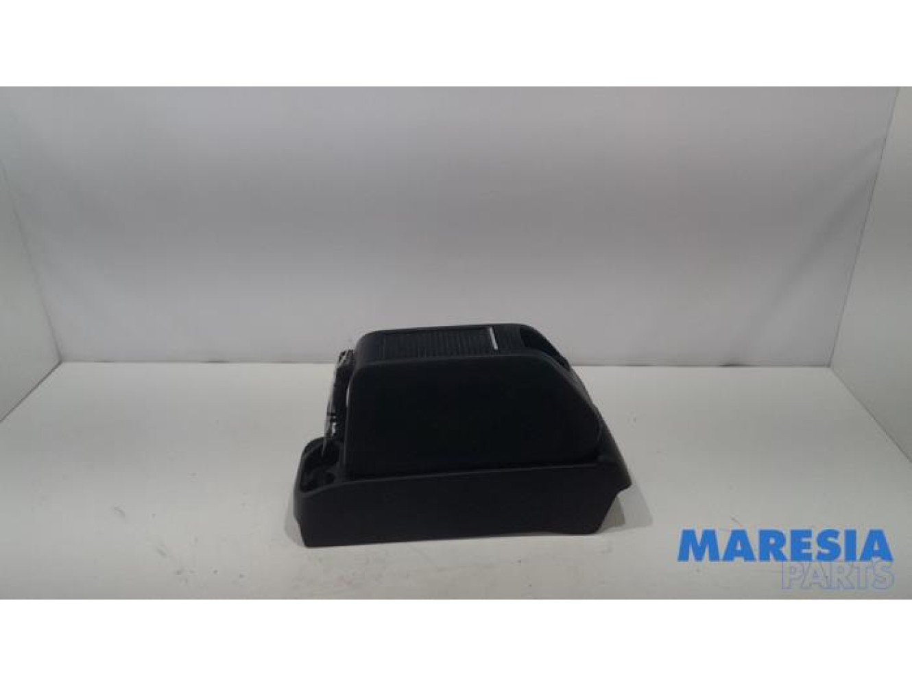 Peugeot - Partner - Mittelkonsole