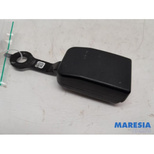 Renault - Master - Front seatbelt buckle, right