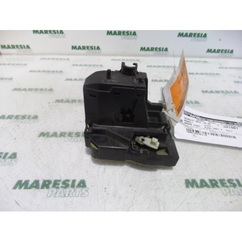 Renault - Megane Scenic - Rear door mechanism 4-door, right