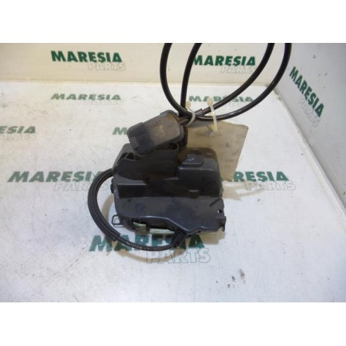 Renault - Megane Scenic - Rear door mechanism 4-door, right