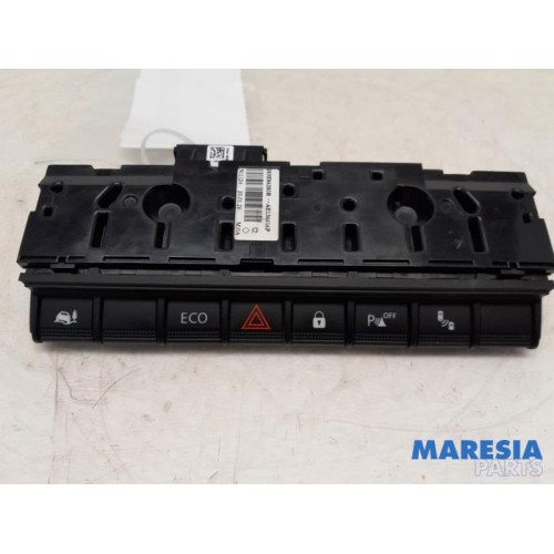 Renault - Master - Panic lighting switch