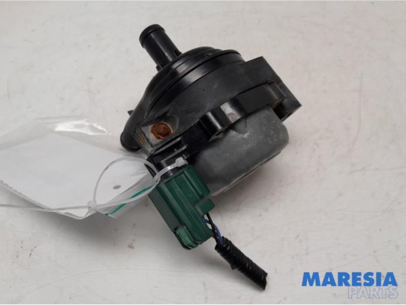 Renault - Master - Additional water pump